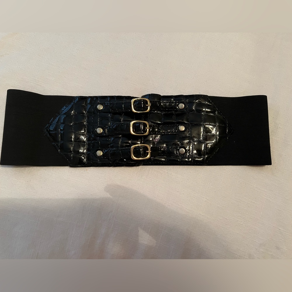 Vintage BEBE wide belt, size M/L